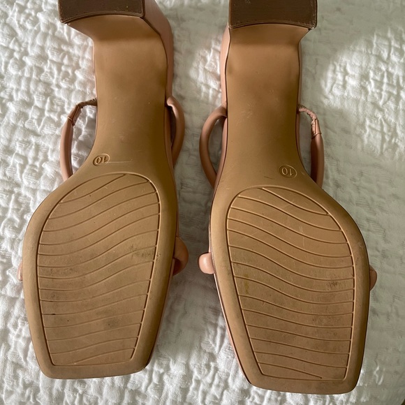 Nude heels - Picture 3 of 4